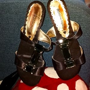 NWT Etienne Aigner sandals